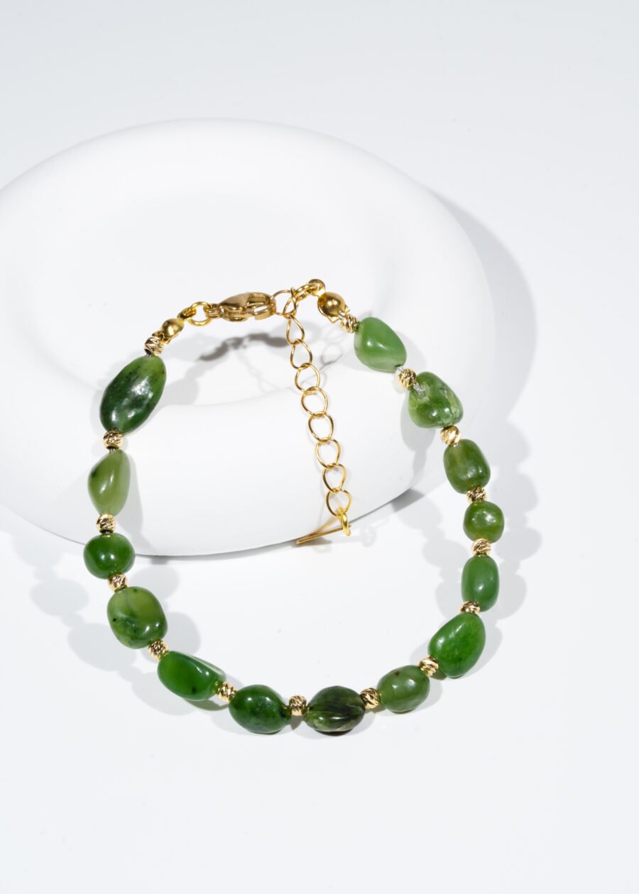 Dorika Top Detaylı Yeşim Taşı Doğal Taş Bileklik Dorika Top Detaylı Yeşim Taşı Doğal Taş Bileklik