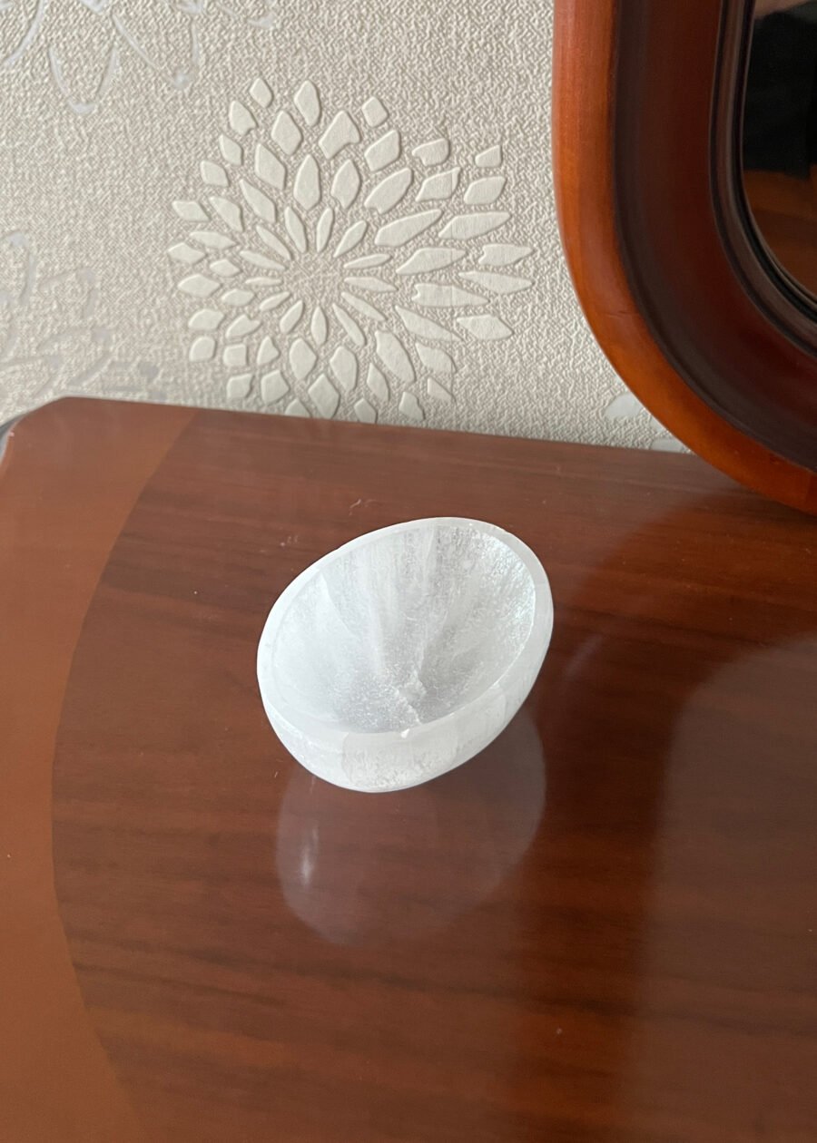 10 cm Oval Şeklinde Selenit Doğal Taş Kase